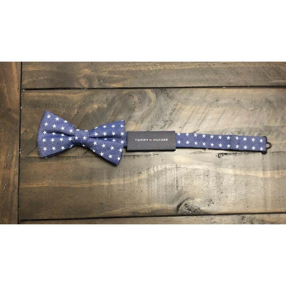 Tommy Hilfiger Blue White Star Festive Fourth Nautical Fun Night Bow Tie NWT